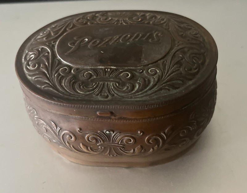 Antique  c.1912 Pozzoni's Hinged Brass Complexion Face Powder Tin
