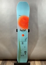 GNU Gloss Women's Snowboard Size 144cm GF108 Ex Cond