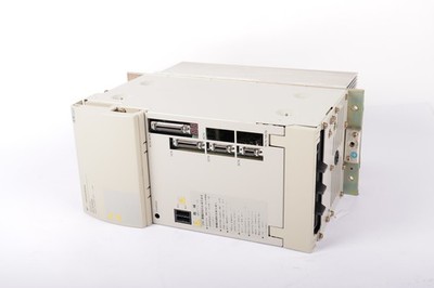 Yaskawa Inverter VS-626M5 CIMR-M5A201156-S0 #90356