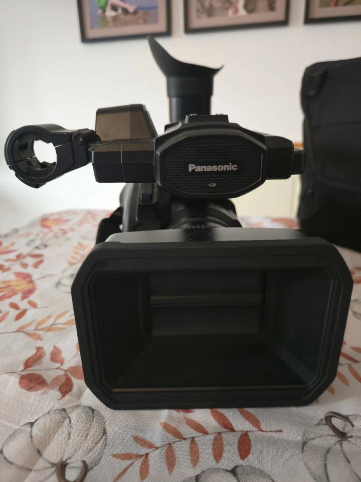 Panasonic HC-X2E 4K Professional Camcorder Video Camera 15MP 1.0-type Sensor - Image 4 of 4