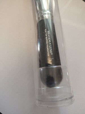 It Cosmetics Heavenly Luxe Flat Top Buffing Foundation Brush No. 6 Sealed