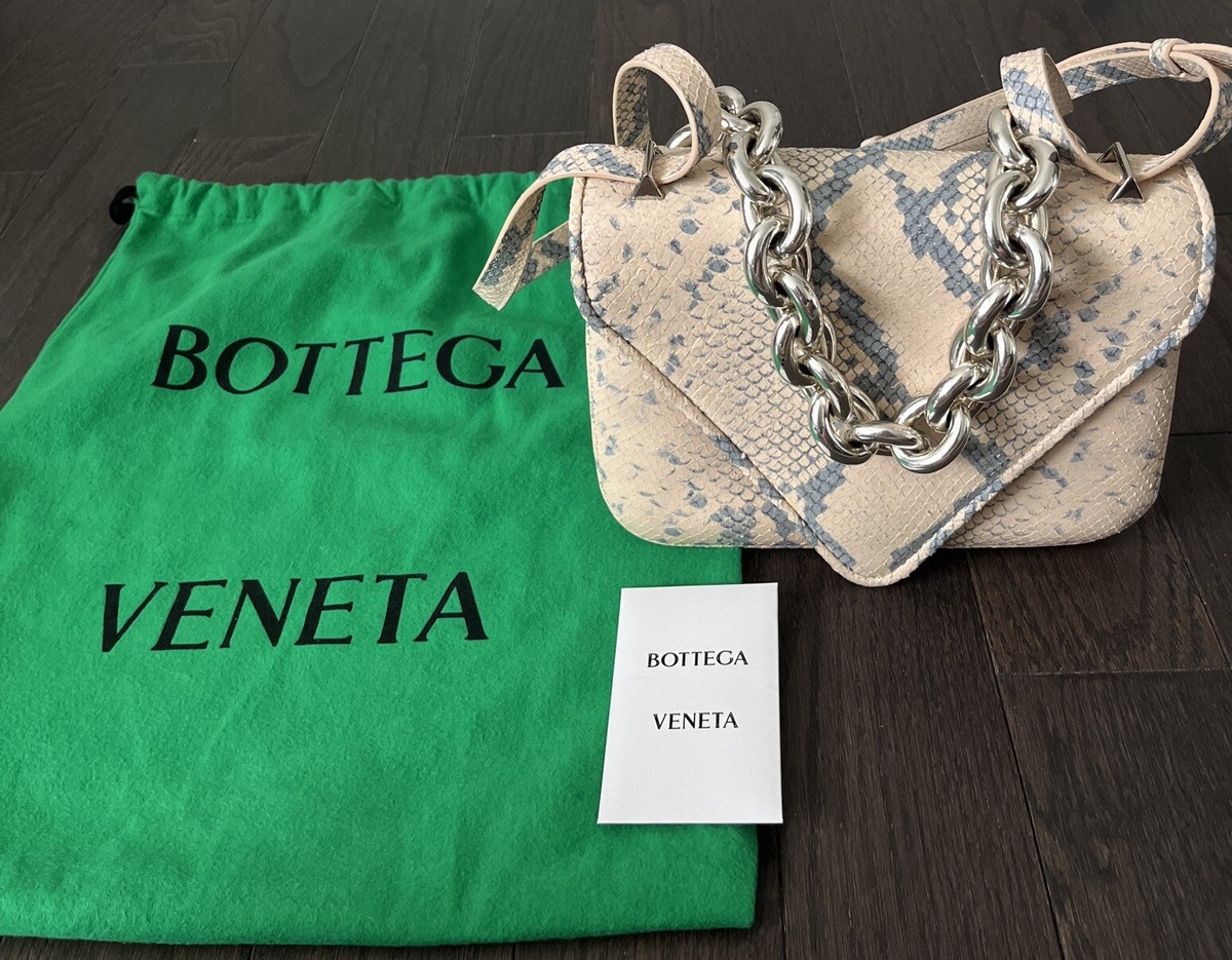 ショルダーバッグ・ポシェット [BOTTEGA VENETA] Mount Envelope Shoulder Bag Bottega Veneta - Mount Envelope Bag in Parakeet | Mitchell