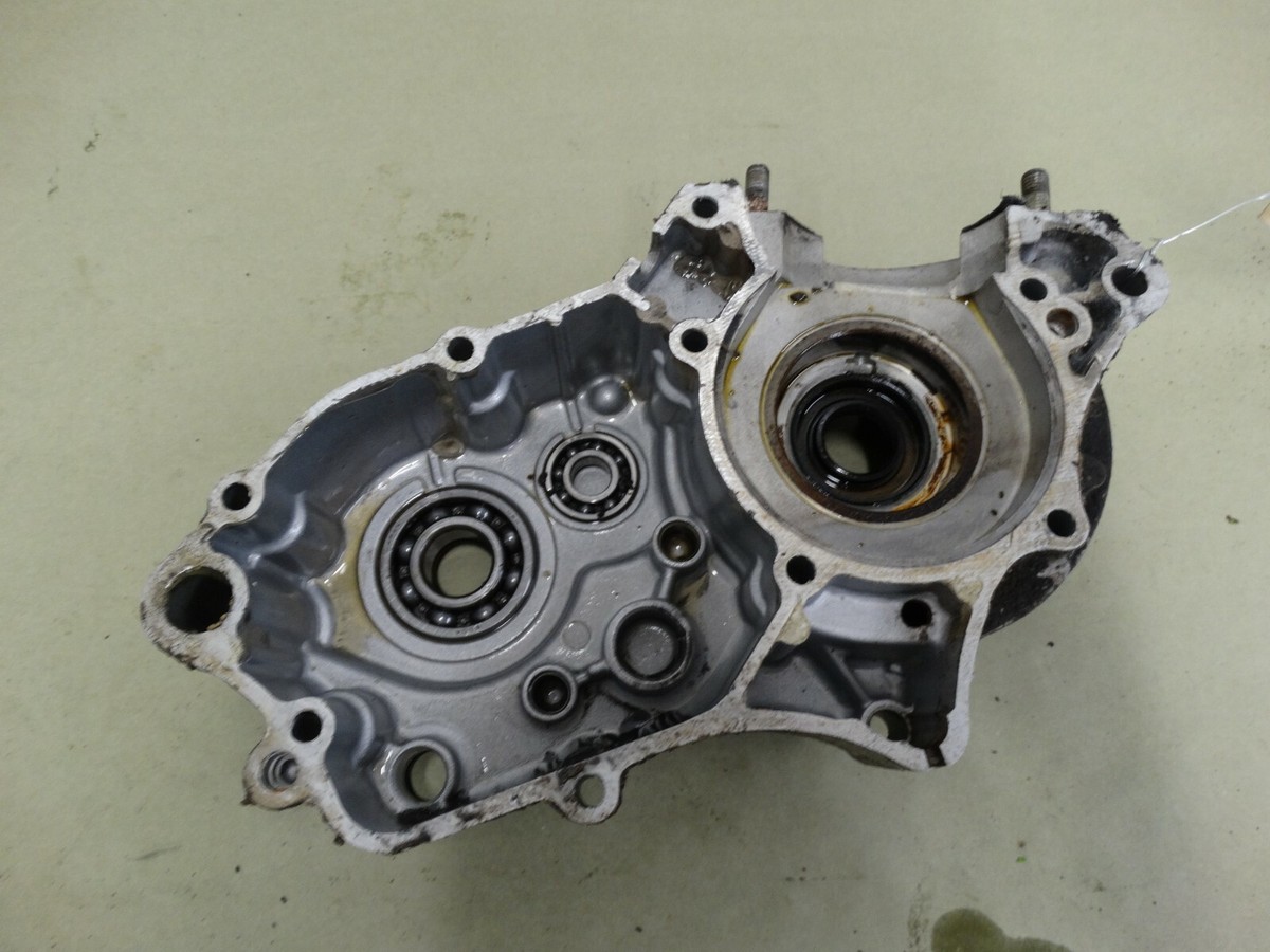 1988 Kawasaki KX80 kx 80 oem left crank case halve B322 | eBay