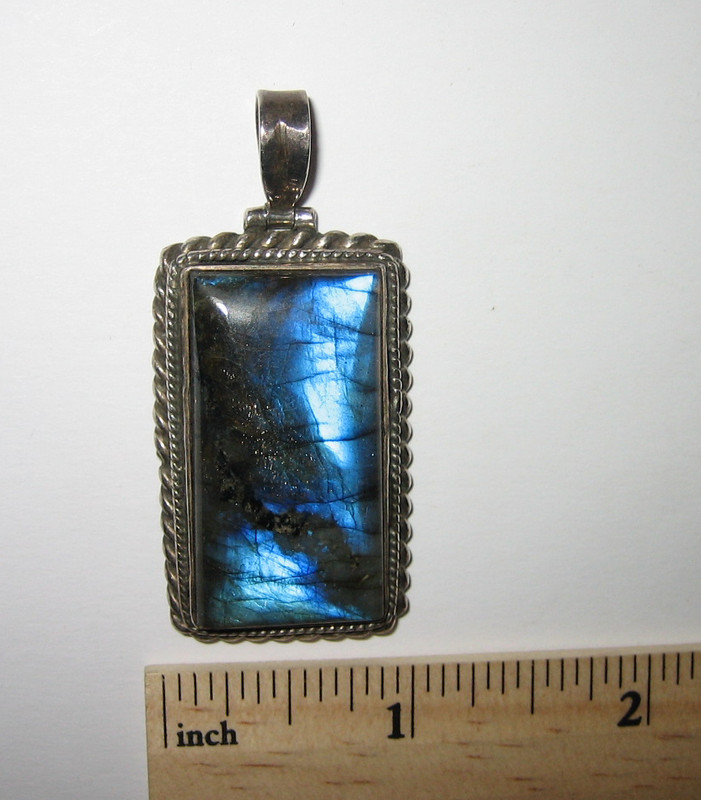 2" STERLING SILVER PENDANT W/ 1.4" x 0.8" NATURAL LABRADORITE STONE 21.4g *1 (GG