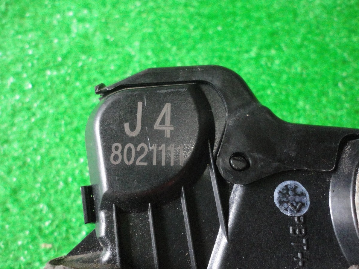 TOYOTA MARK X GRX121 Genuine Door Latch Lock Actuator Front