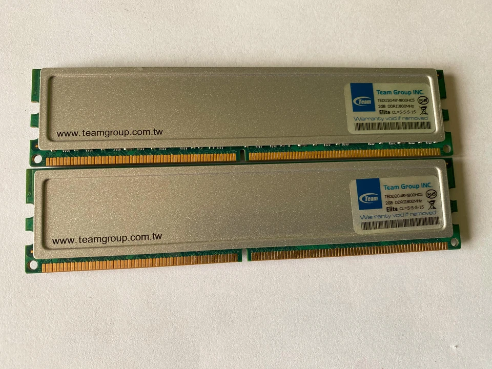 Elite Team Group TEDD2048M800HC5 4GB DDR2 800MHz 2 x 2GB - Bild 1 von 1