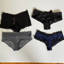 Victorias Secret Panty Underwear Lot of 4 Womens Medium Cheeky Hipster