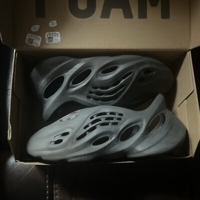 Size 9.5 - adidas Yeezy Foam RNNR Mineral Blue
