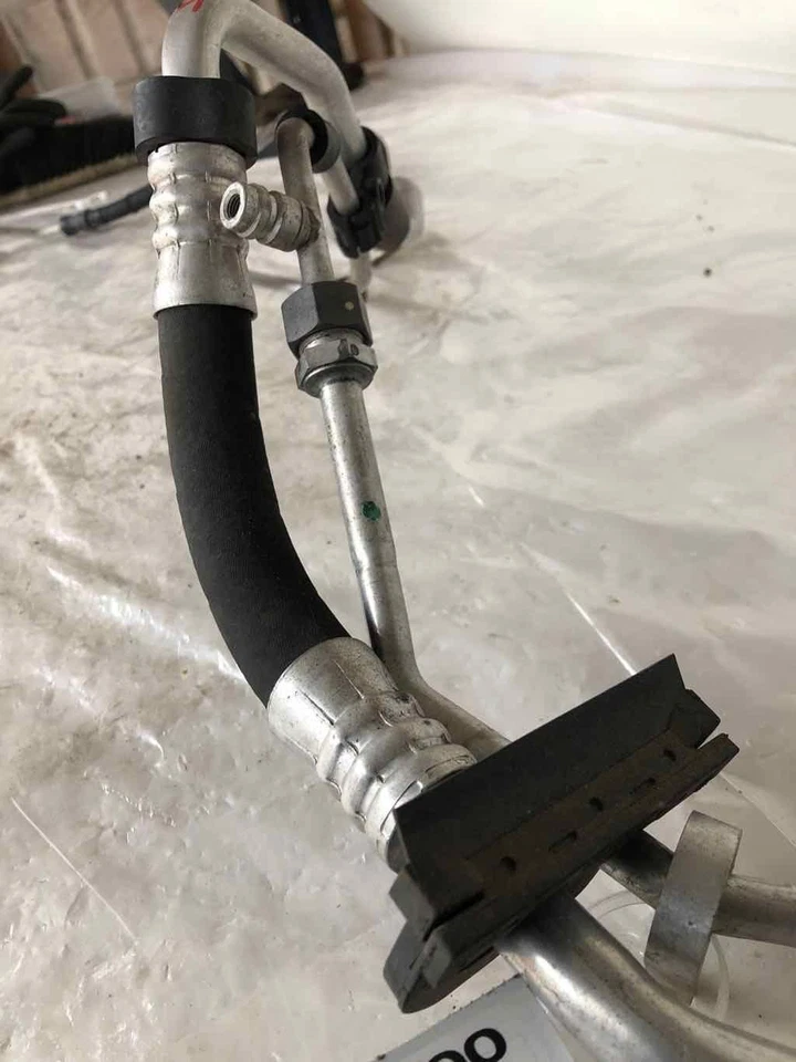 AUDI A4 2003-2009 refrigerante aire acondicionado refrigerante manguera de succión tubo 2,0 L descapotable Foto 4 de 4