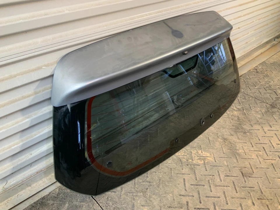 2004-2008 Toyota Matrix Trunk Lid Tailgate Glass Window W/Spoiler Wing OEM Foto 3 de 4
