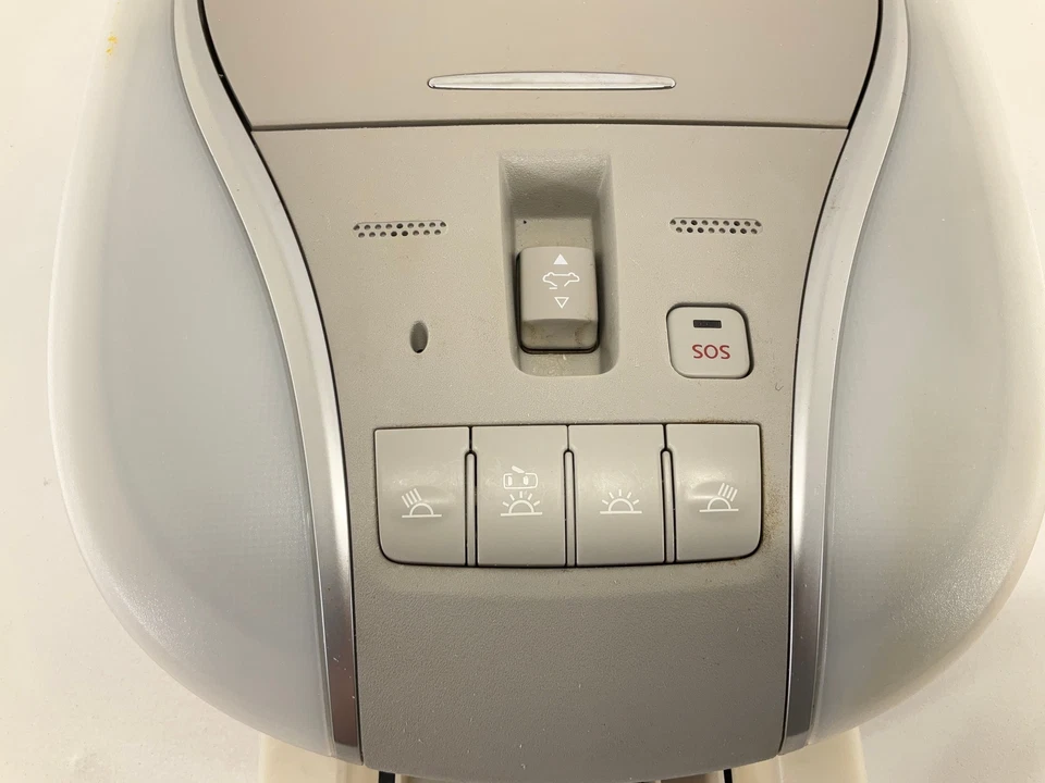 14-14 INFINITI QX60 Front Roof Overhead Console Dome Light Lamp OEM CM - Image 3 of 4