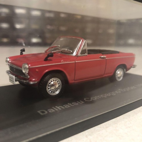 Minicar 1/43 Norev Daihatsu Compagno Spider 1967
