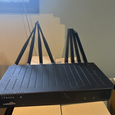 Cradlepoint E3000-C18B Router LTE Cat18 Enterprise WAN Failover Used Tested