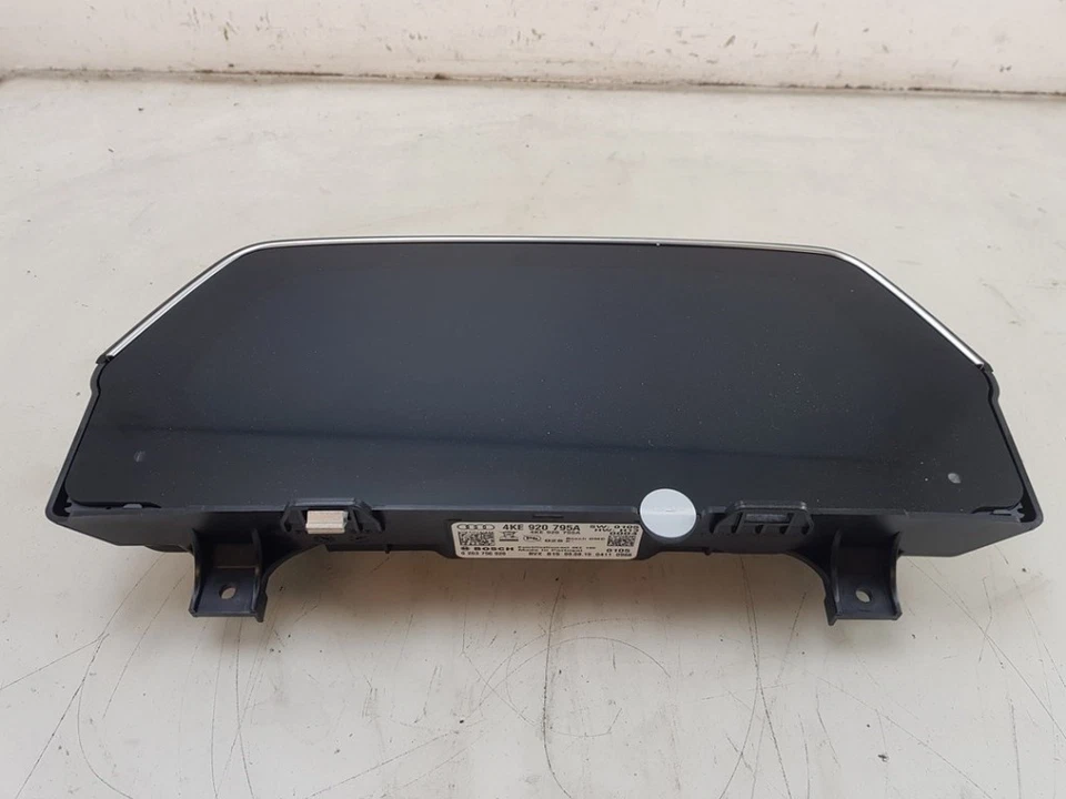 INSTRUMENTS DE BORD Audi E-Tron (GEN) SUV 55 quattro (EASA) 2019 4KE920795A - Imagem 2 de 4