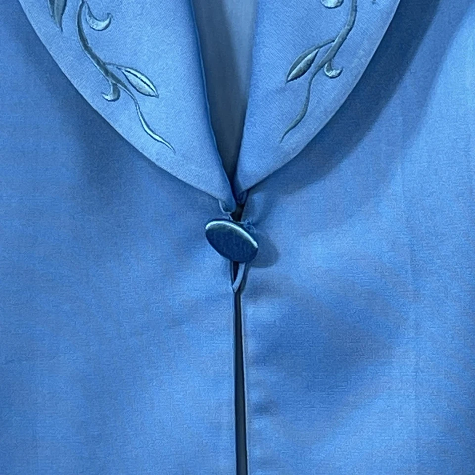 VTG ML Studio Evening Formal Jacket Womens 20W Blue Embroidered Removable Label - Image 4 of 4