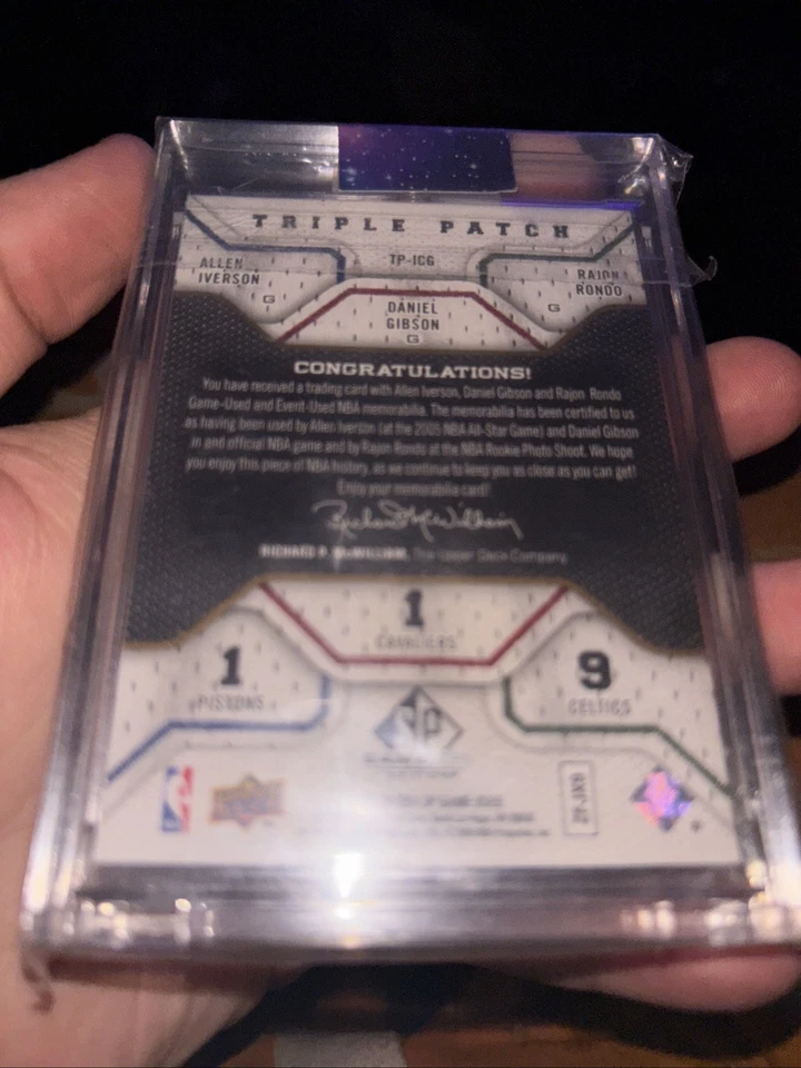 Parches triples usados del juego Upper Deck SP 2009-10 Allen Iverson, Gibson, Rondo 10/60 Foto 3 de 4