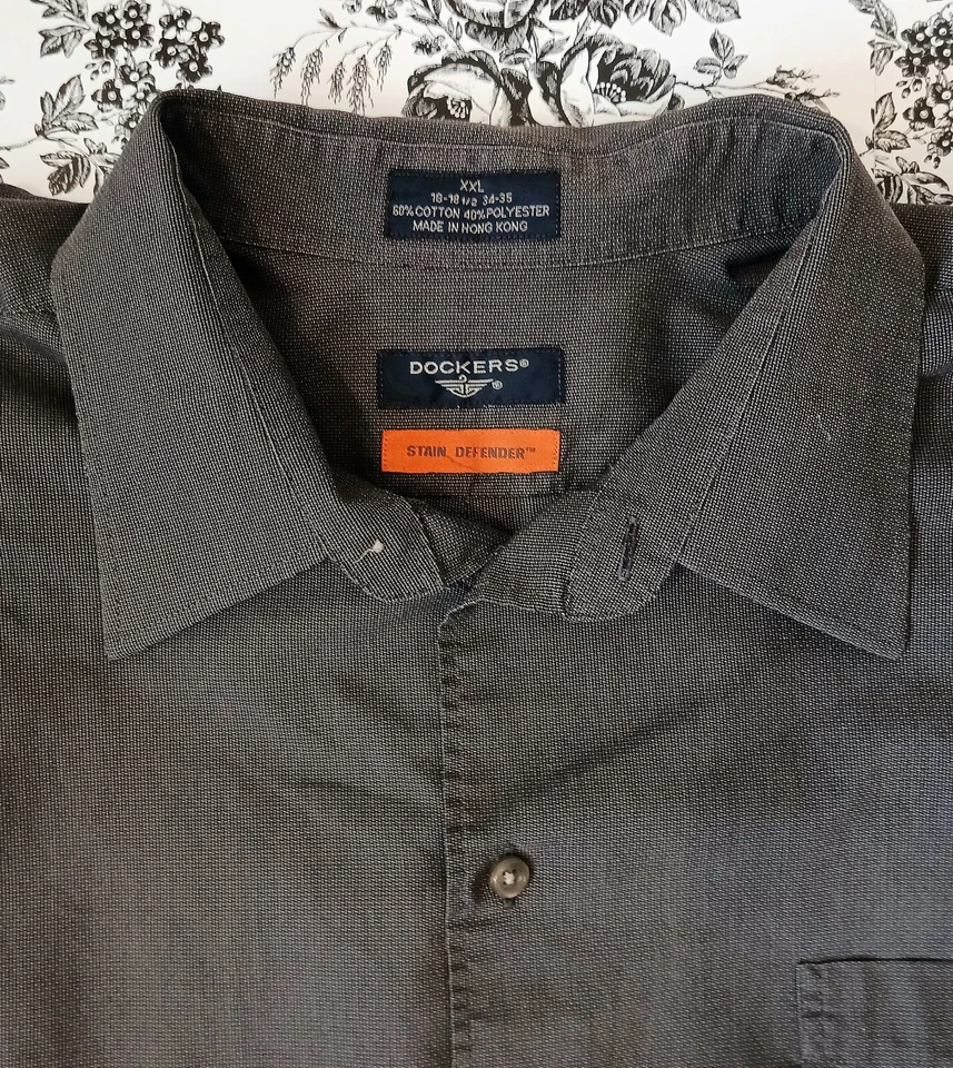 Dockers Classic Fit Mens Long Sleeve Dress Shirt Sz. XXL Dark Grey - Image 3 of 4