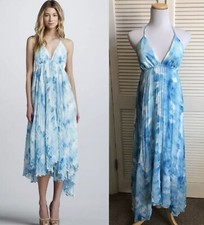 Alice + Olivia Womens  Adalyn Pleated Maxi Dress,