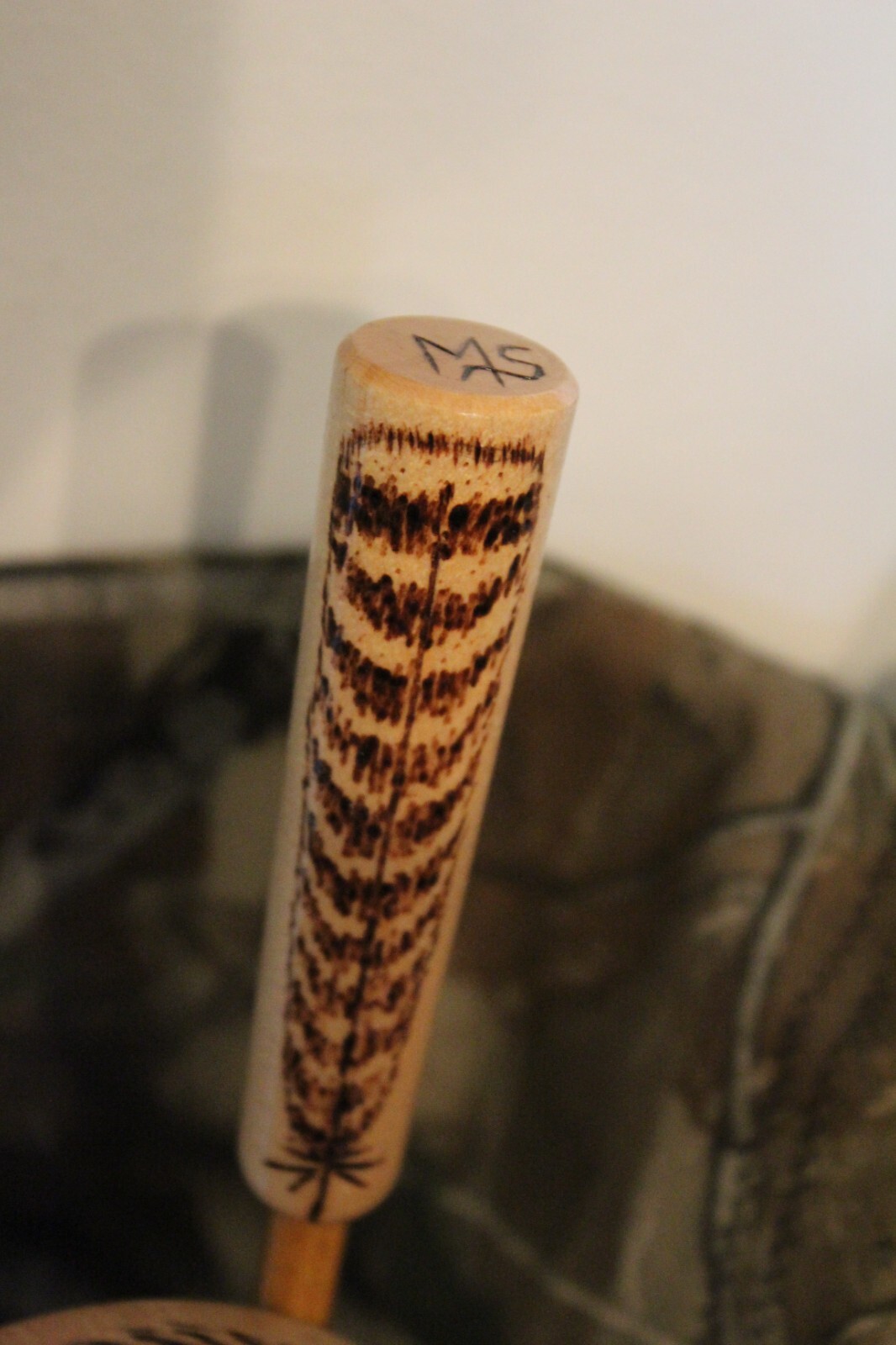 Custom Made Sycamore  Wood Turkey Pot  Call with Two Round Tip  Rod  Strikers