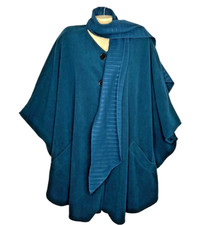 Le Moda Poncho Womens One Size Dark Teal Scarf Fleece Cape Jacket Button Pockets