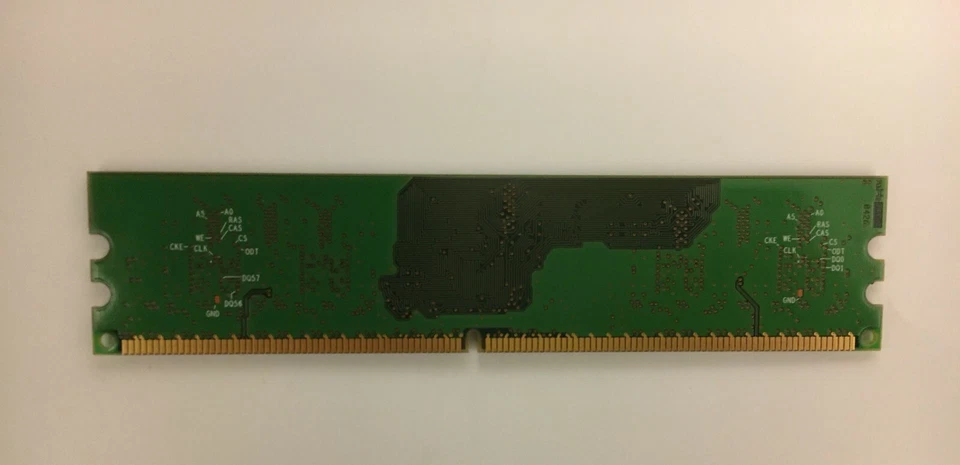Infineon HYS64T32000HU-5-A (256MB DDR2 PC2-3200U 400MHz DIMM 240-pin) Memory - Image 2 of 2