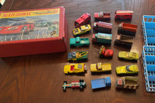 Vintage Red Matchbox 1970 SUPERFAST two Tray Carry Case With 18 Cars