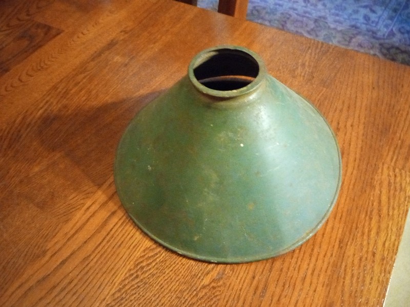 GAS STATION INDUSTRIAL 8" GREEN & CREAM OUTSIDE LIGHT SHADE GREAT PATINA