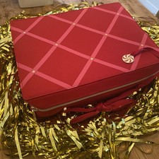 NIB Estee Lauder Holiday Christmas Red Bag Limited Edition 6-Piece Makeup Set