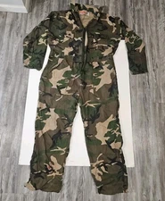 Winchester Hunting Camouflage Coveralls Men's Vintage Jumpsuit LARGE Camo 