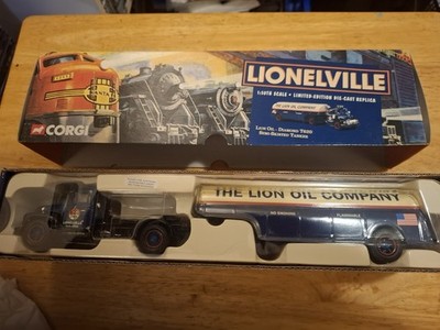 Corgi 1/50 Scale US52906 Diamond T620 Semi Skirted Tanker Lion Oil