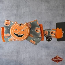 NWT Thrills & Chills Pumpkin Bow Cat Collar Adjustable Glow-in-the-Dark Kitten