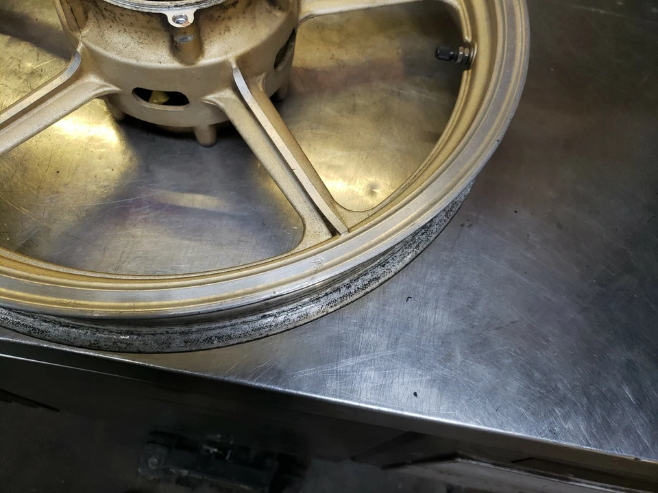 1984 Yamaha Virago 1000 Front Rim (rack) - Image 3 of 4