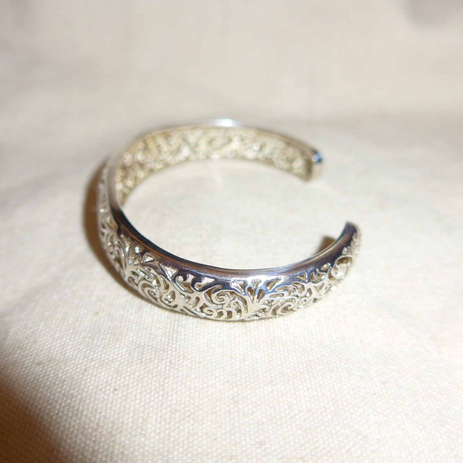 925 Solid Silver Floral Filagree Cuff Bracelet 7" - image 2