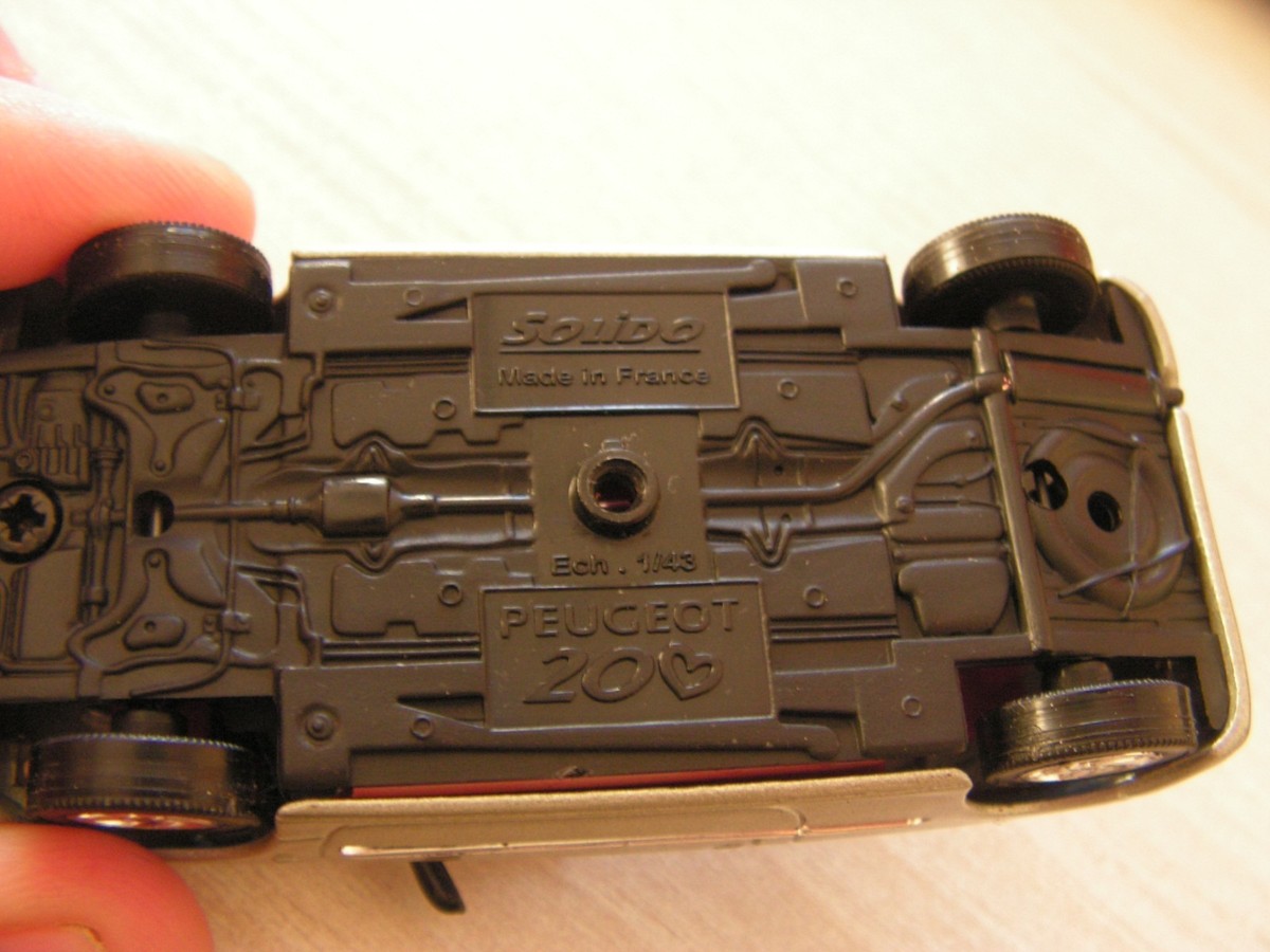 Miniature Voiture Peugeot 206 CC Décapotable, échelle 1/43, Occasion