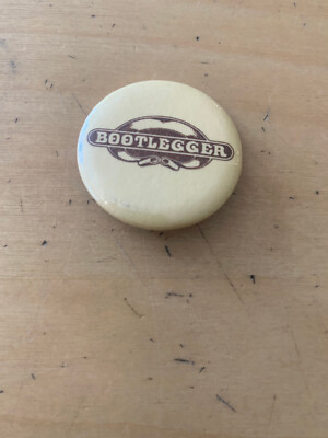 BOOTLEGGER BUTTON VINTAGE MADE IN CANADA