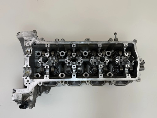 McLaren 570S 2016-2021 Right Cylinder head P/N 13F0553CP Photo - $1,399