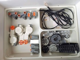 LEGO Mindstorms Education 9797 Base & 9695 Expansion Sets