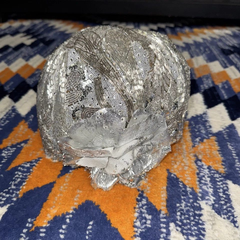 George Zamau'l Couture Nueva York Sombrero Adornado con Cuentas Cabeza Pieza Aleta De Colección Foto 2 de 4