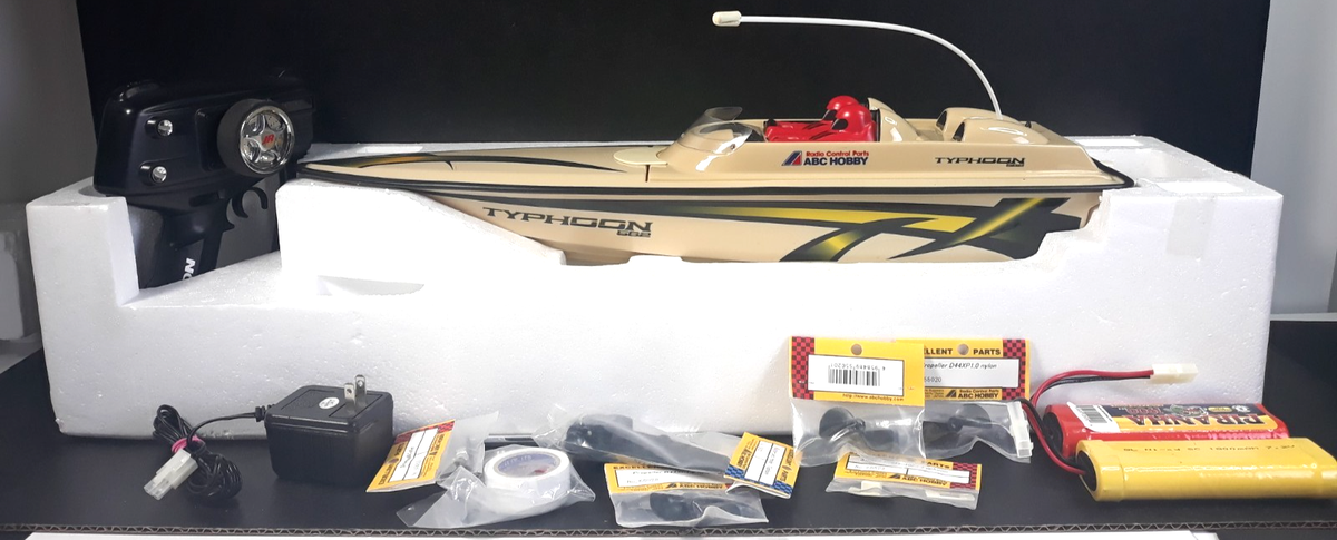 VINTAGE RARE ABC HOBBY R/C BOAT TYPHOON 562 DEEP-V | eBay