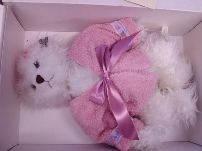 16'' Annette Funicello ''Bad Hair Bear''  - #161 Of 3000 Bath Robe, hair curler