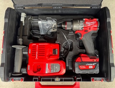 Milwaukee FUEL  Akku-Schlagbohrschrauber M18 FPD3-502X, 1x 12Ah und Ladegerät