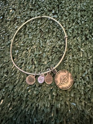2016 ALEX AND ANI DISNEY YODA BRACELET  DO OR DO NOT, THERE IS NO TRY 