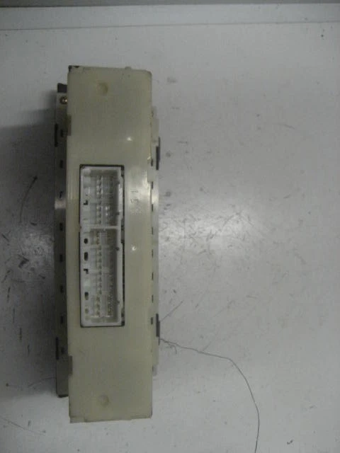 Used A/C Selector Switch fits: 2000 Lexus ES300  Grade A Foto 2 de 4