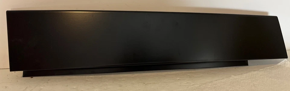 Genuine GM -- Chevrolet Cruze 2012-16 -- Rear Door Applique -- #95492676 -- OEM - Image 3 of 4