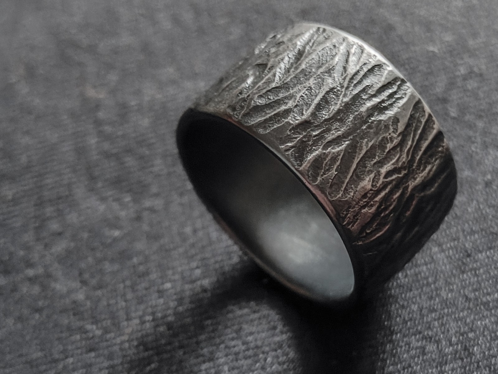TheElementalRing - Hammered Titanium Ring - Textu… - image 2