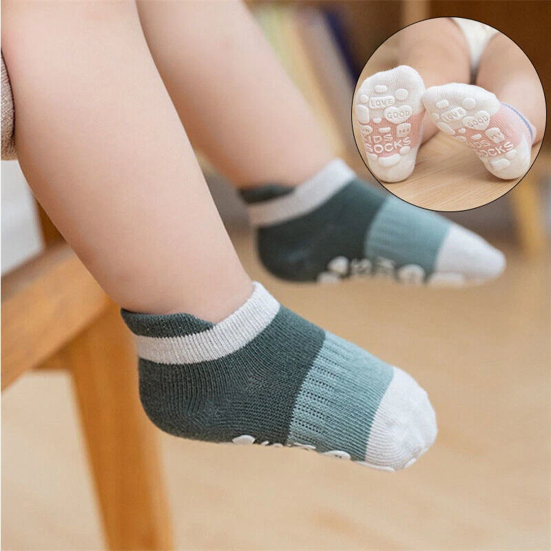 Ankle socks with rubber best sale grips