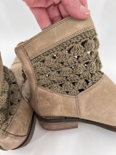 Anthropologie Latigo Carly Crochet Booties Ankle Boots Leather Mushroom Size 6.5