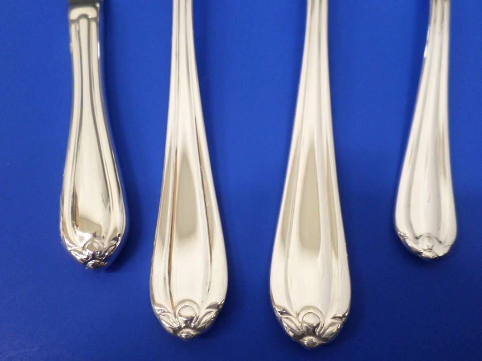 Посеребренные столовые приборы Gorham MELON BUD ТВЕРДЫЕ СЕРВИРОВОЧНЫЕ ЛОЖКИ, САХАР, НОЖ ДЛЯ МАСЛА - Изображение 2 из 4