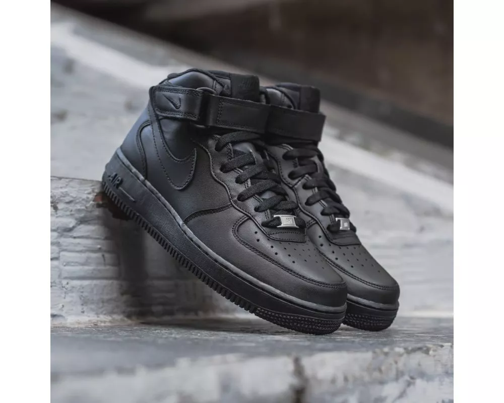 Nike Air Force 1 '07 Black / Black