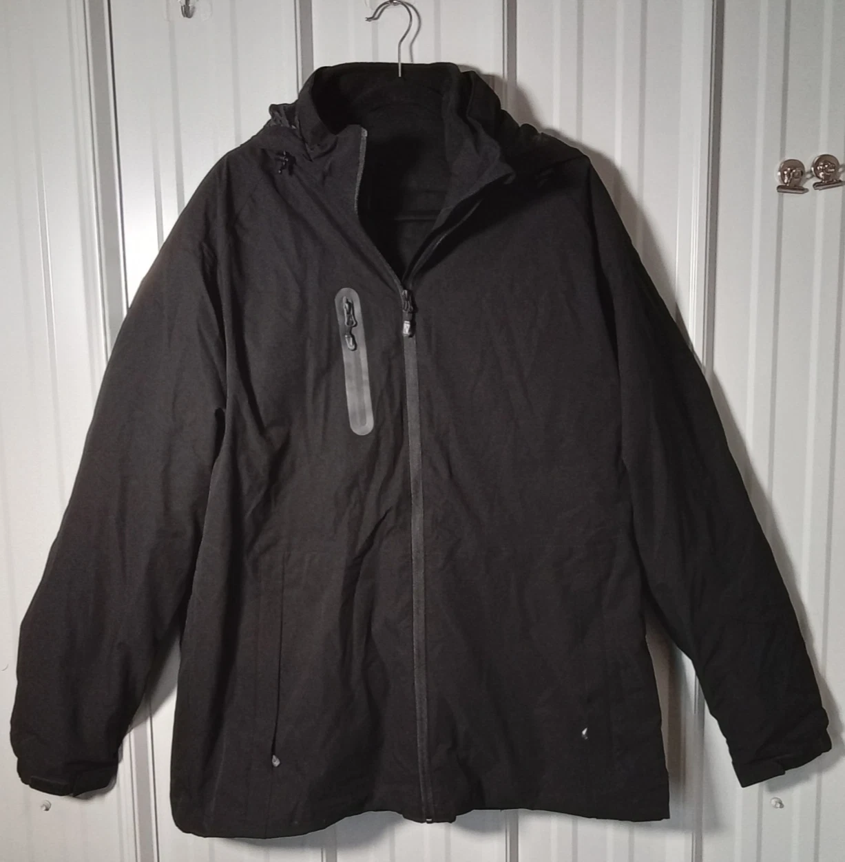 Mens Heated Jacket With Battery Pack 2xl
Opens in a new window or tab